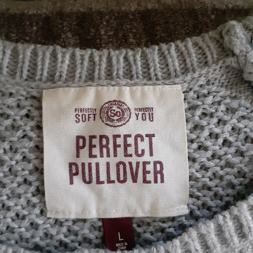 Sweater - Picture 3 of 3